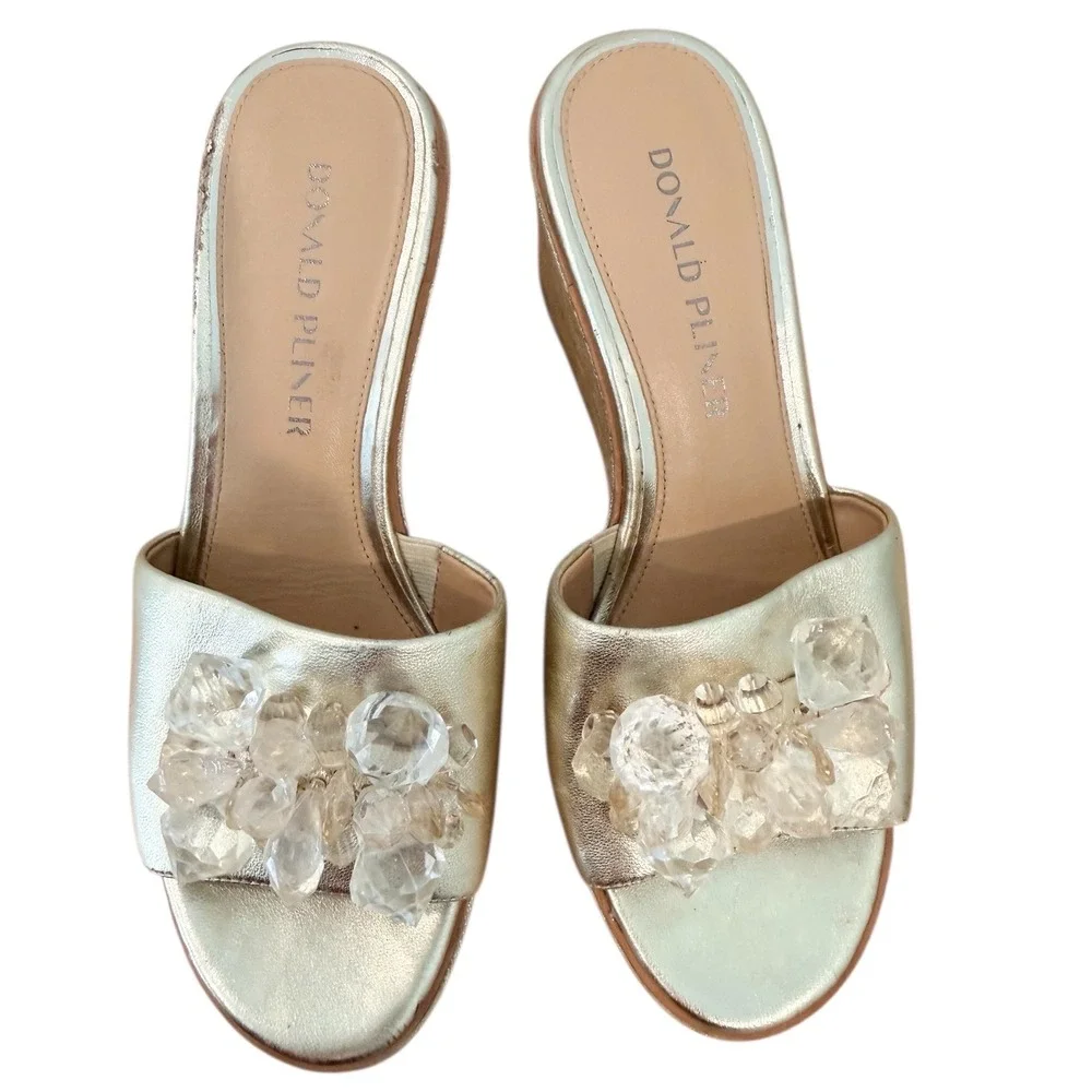 Donald Pliner Idina Gold Metallic Crystal Cluster Wedge Sandals‎ Womens 7M